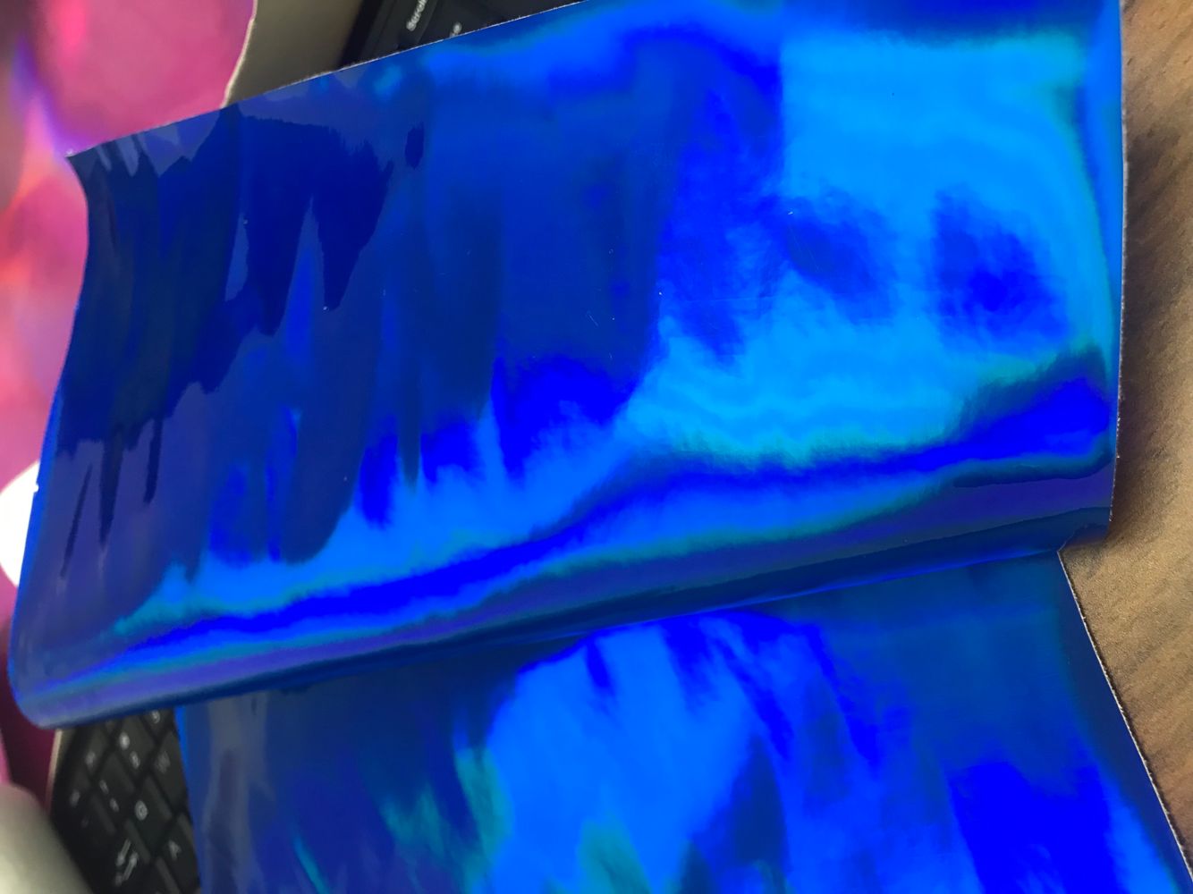 现货供应TPU镭射革镜面合成革，用于饰品，箱包，鞋材，包装等详情图6