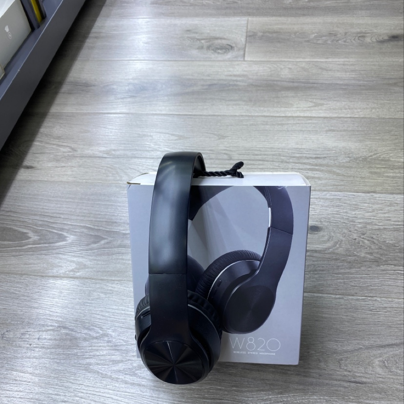 W820 headphones details Picture