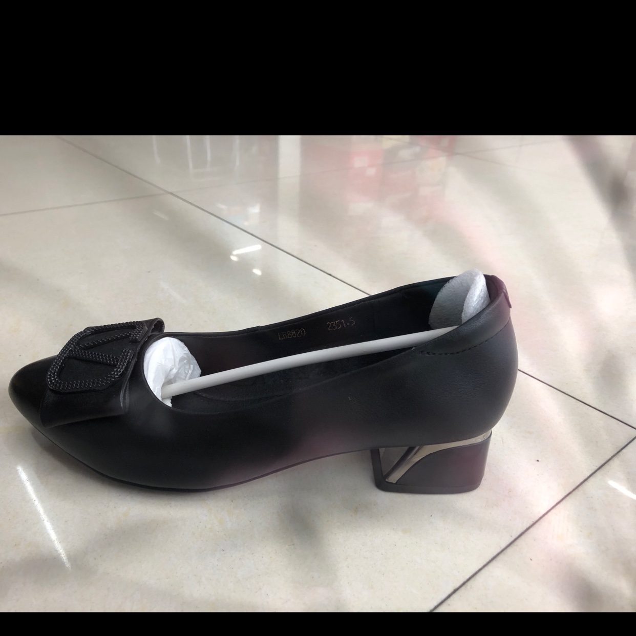女士高跟鞋