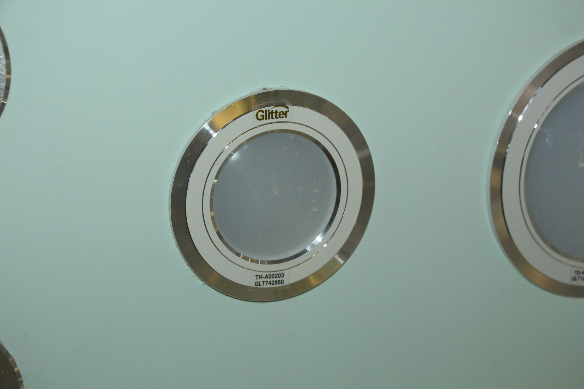 Golden-edge led downlight, hole light, aluminum material, living room embedded, painted white ceiling light detail image 2