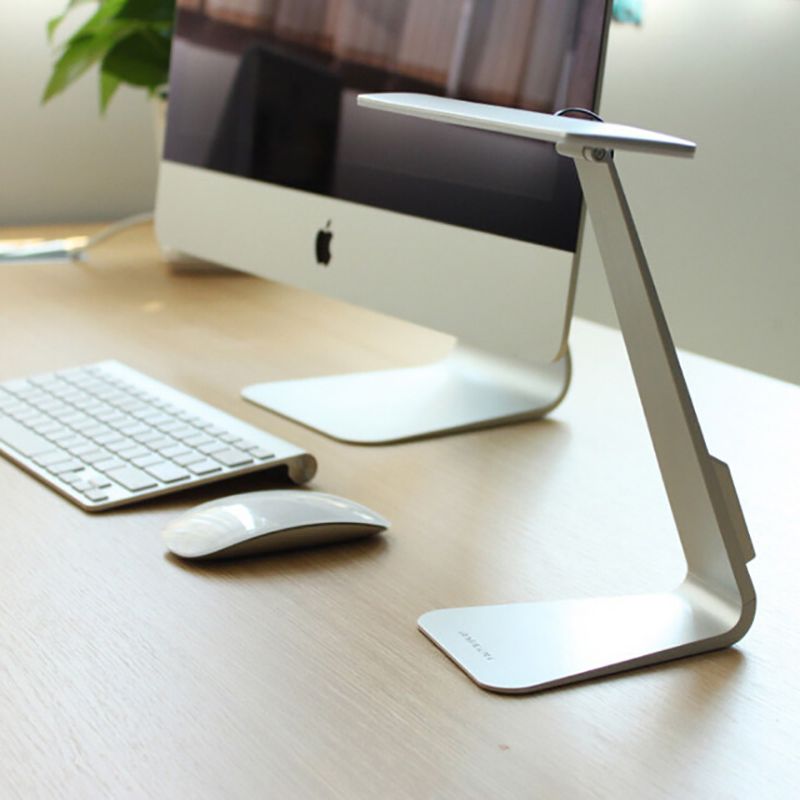 والمصابيح التلقائية الجديدة LED للتعلم والمصابيح التلقائية USB المطوية للضوء