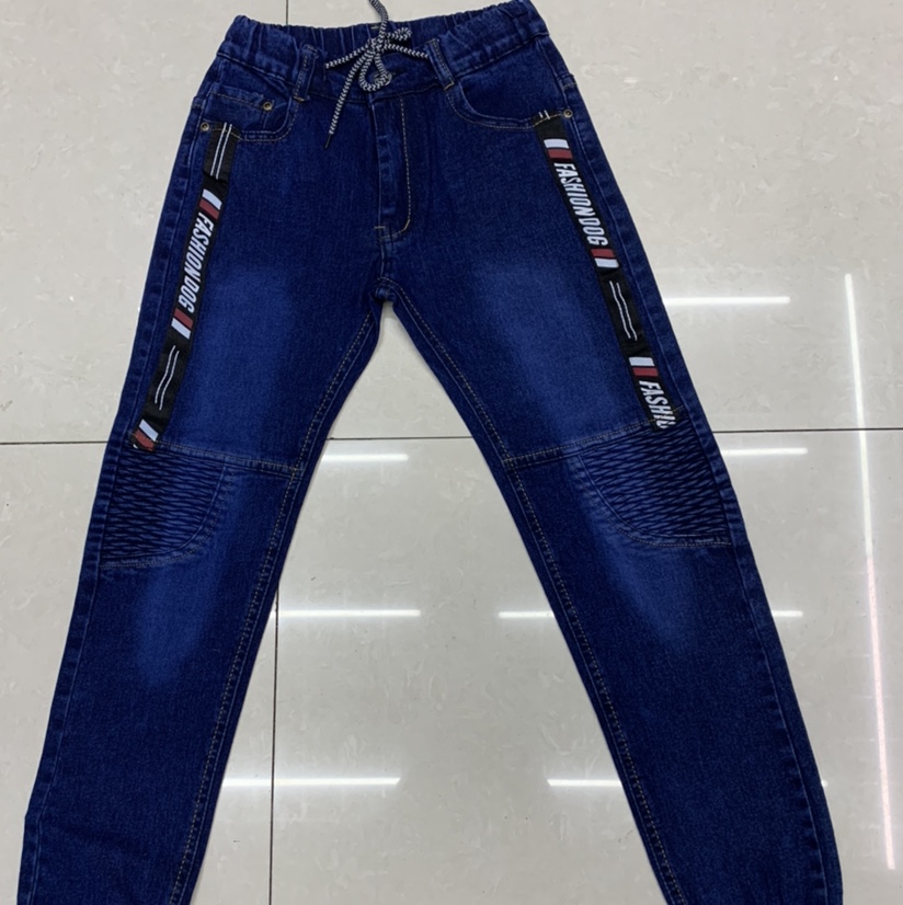 松紧腰松紧脚口牛仔裤