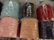 现货热销1cm彩色单面植绒带厂家天鹅绒丝绒带可定做2.5CM黑绒带双面