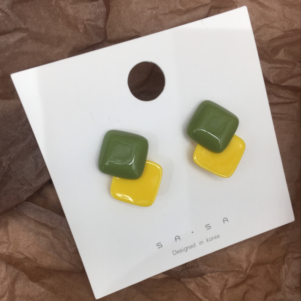Acrylic square color-blocking stud earrings Specification image