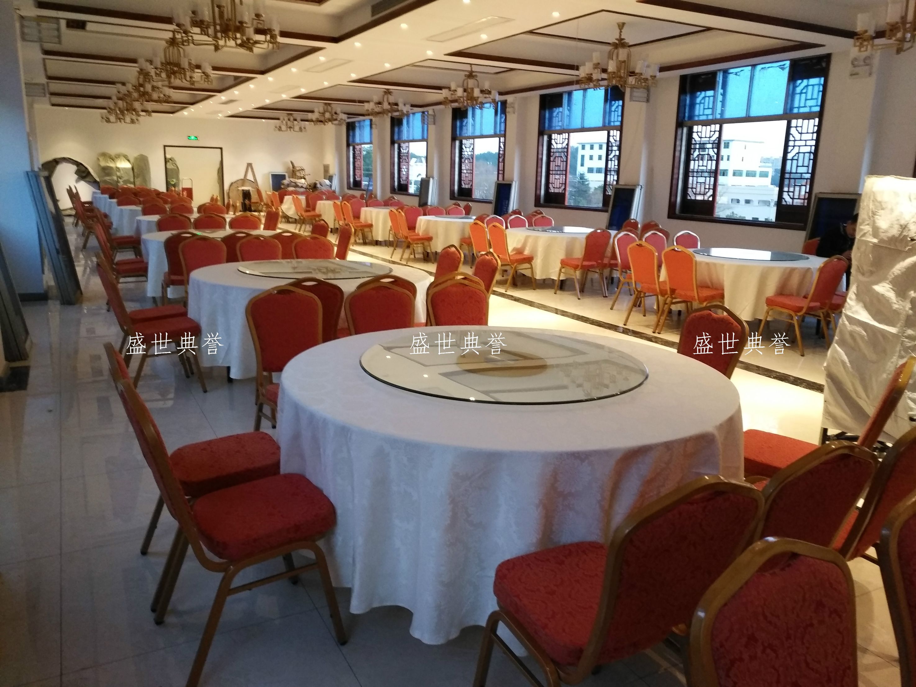 Custom-made banquet tables and chairs for star hotels in Nanjing, banquet halls, conference centers, wedding banquets, and metal steel chairs detail image 4