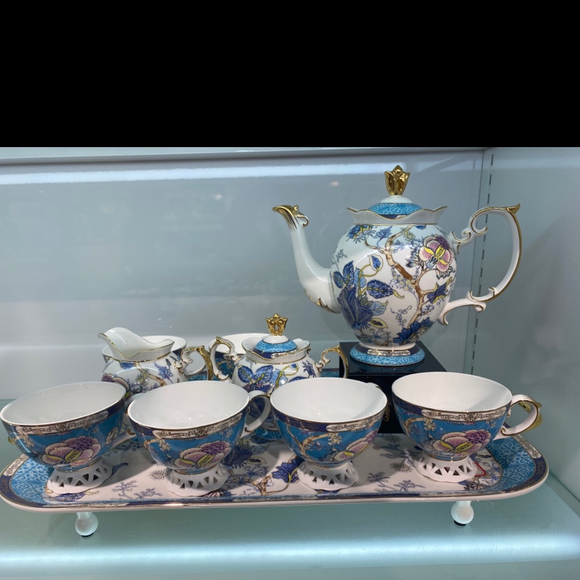 Jade bone China tea set with 10 heads