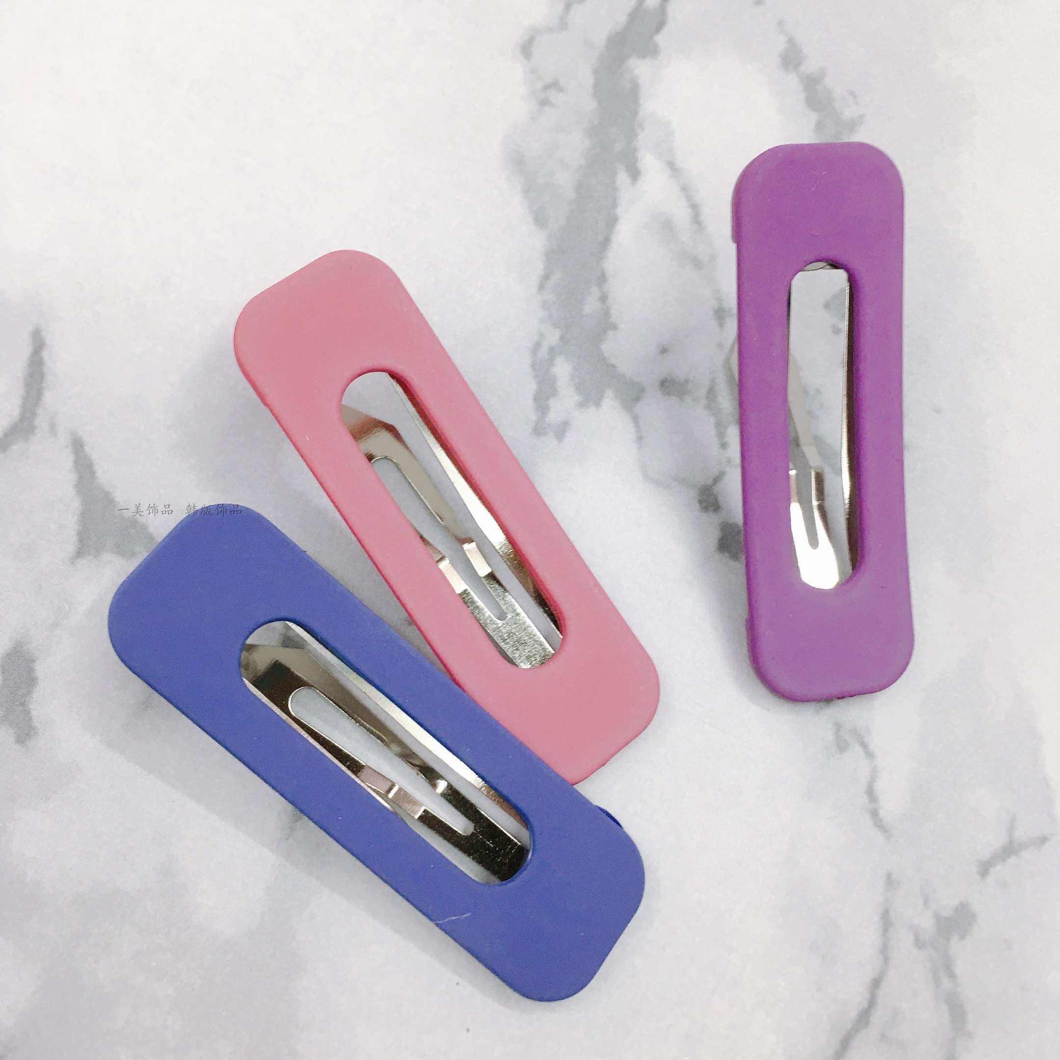 A new Korean colorful large square hairpin, a popular hair clip, and a versatile candy-colored glazed BB clip that appeals to girls details Picture