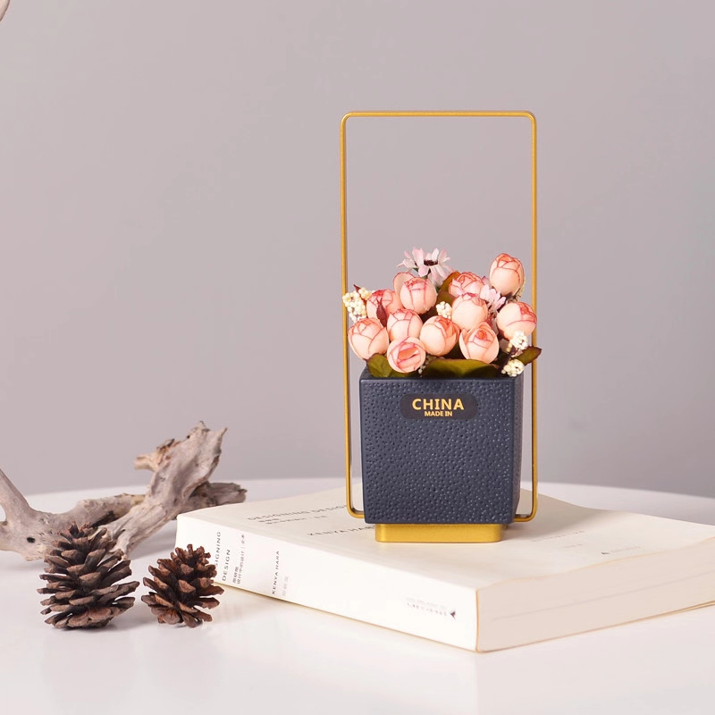 Shelf flowerpot undefined