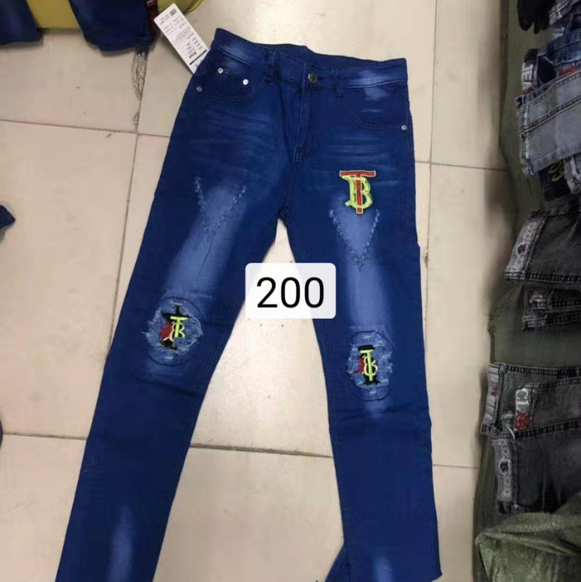 男童兰色牛仔裤