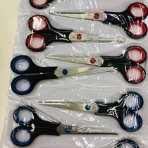 6.5-inch rubber and plastic shears are packed in bags