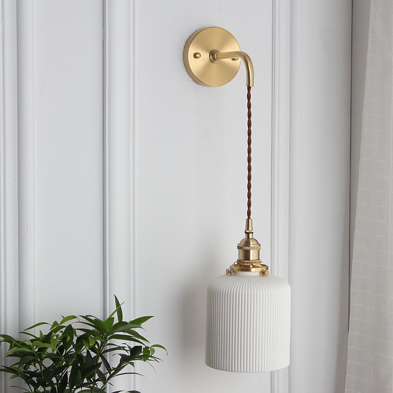 Japanese-style brass ceramic bedside wall lamps, Nordic style dining room, bedroom, mirror front, bathroom, clothing store ceramic wall lamps details Picture