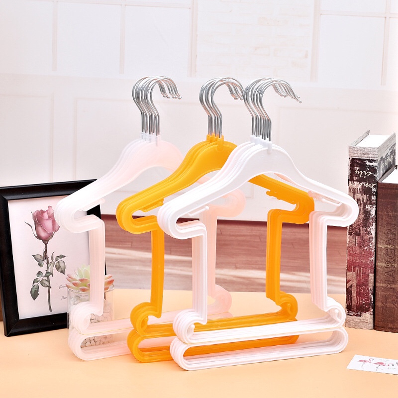 3007宝宝套装塑聊衣架商店儿童连体衣架服装店小孩子衣服展示衣架图