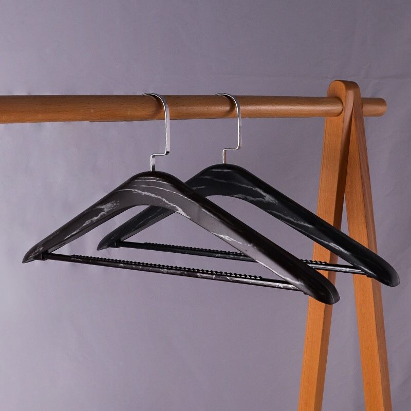 新款黑色实木防滑衣架酒店服装店男女装木质衣服架裤撑挂LOGO定制细节图