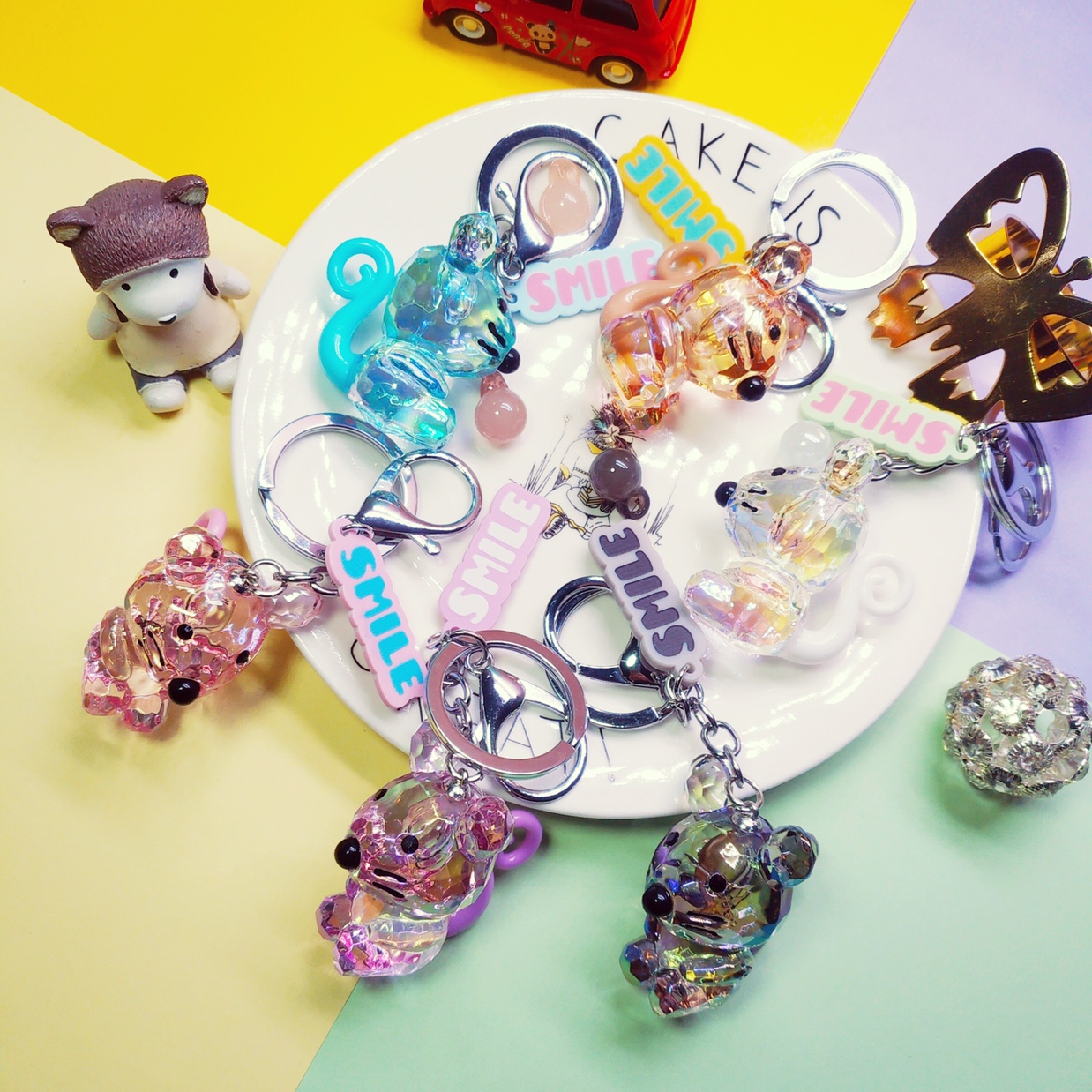 Zodiac mouse keychain Cute crystal mouse pendant Crystal animal car pendant male and female couple bag pendant