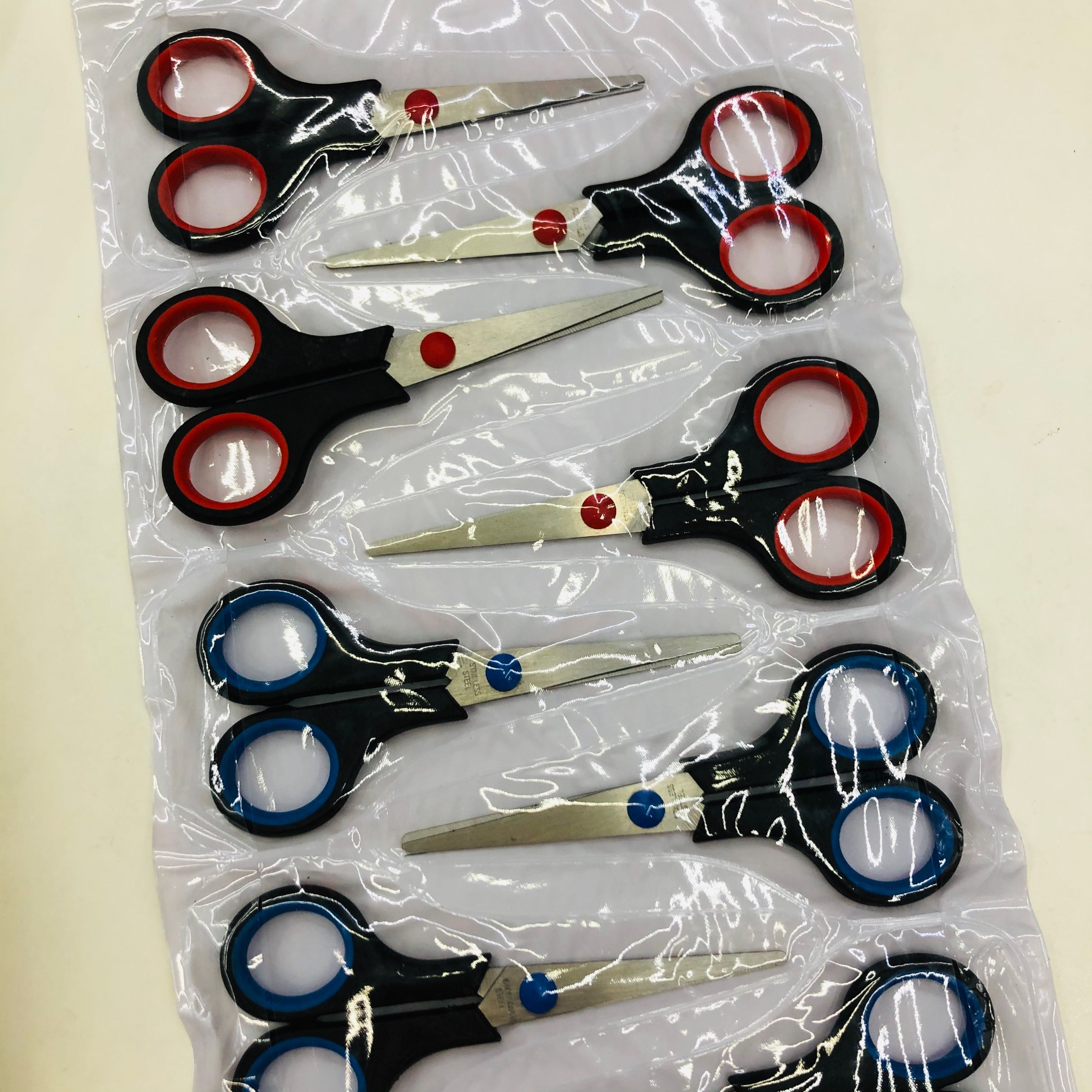 5 "row bag plastic rubber shears