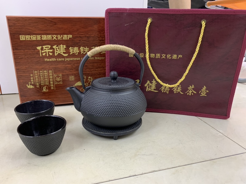 Manufacturers Direct Sales Of A Variety Of Similar Style Iron Pot Color Box Packaging Sets