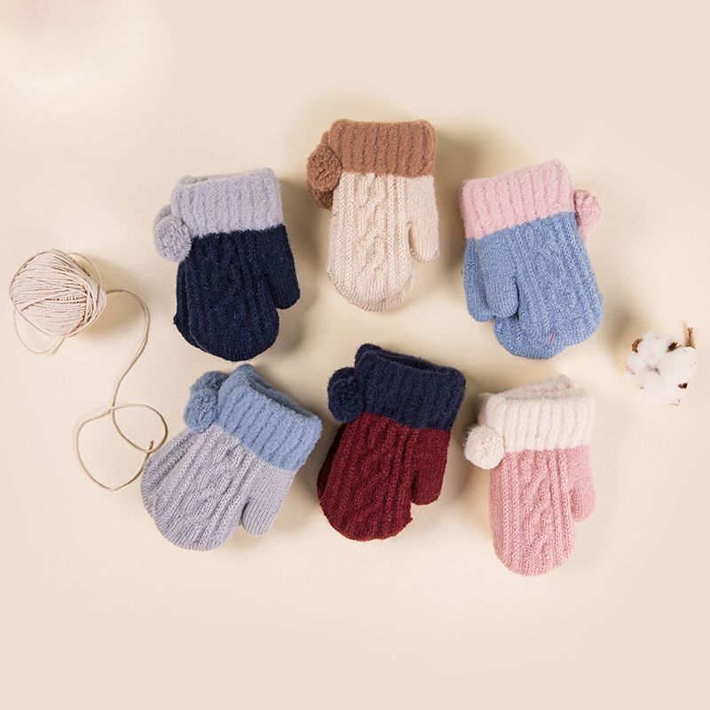 Children's gloves aged 2-5 years old with hair bulb and mittens thumbnail