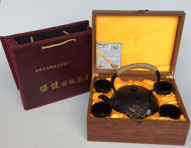 Manufacturers Direct Sales Of A Variety Of Similar Style Iron Pot Color Box Packaging Sets undefined