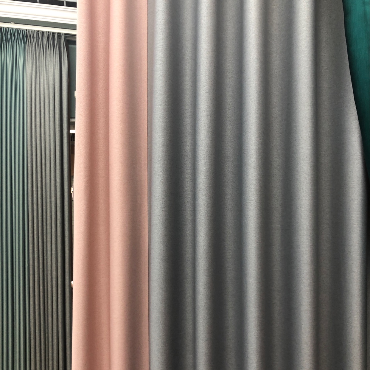 Linen curtains in a simple and modern style are suitable for living rooms and bedrooms Specification image
