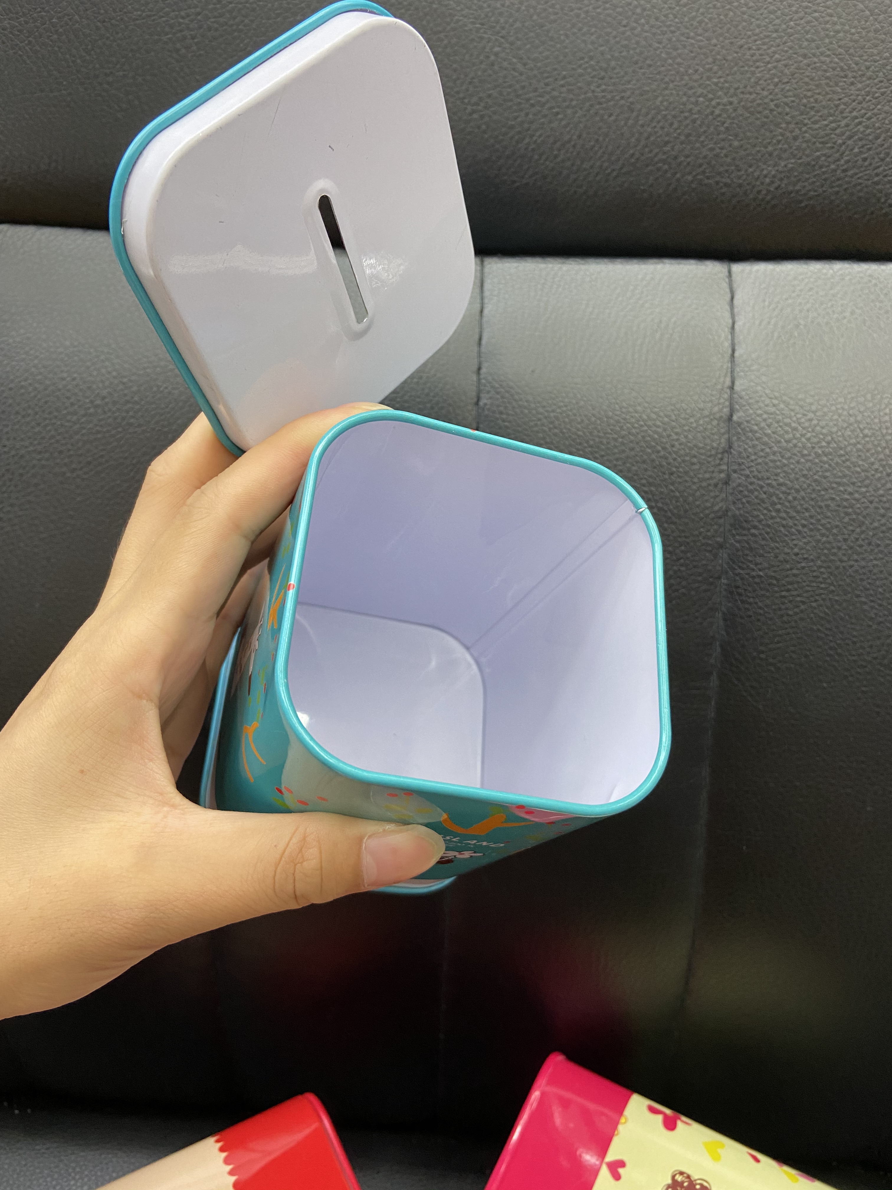 马口铁存钱罐笔筒一罐两用厂家直发大红女孩细节图