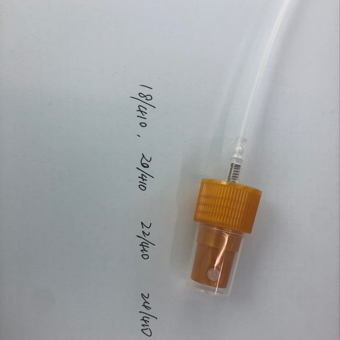 塑料香水喷雾器，可定制螺口大小，颜色可定制产品图
