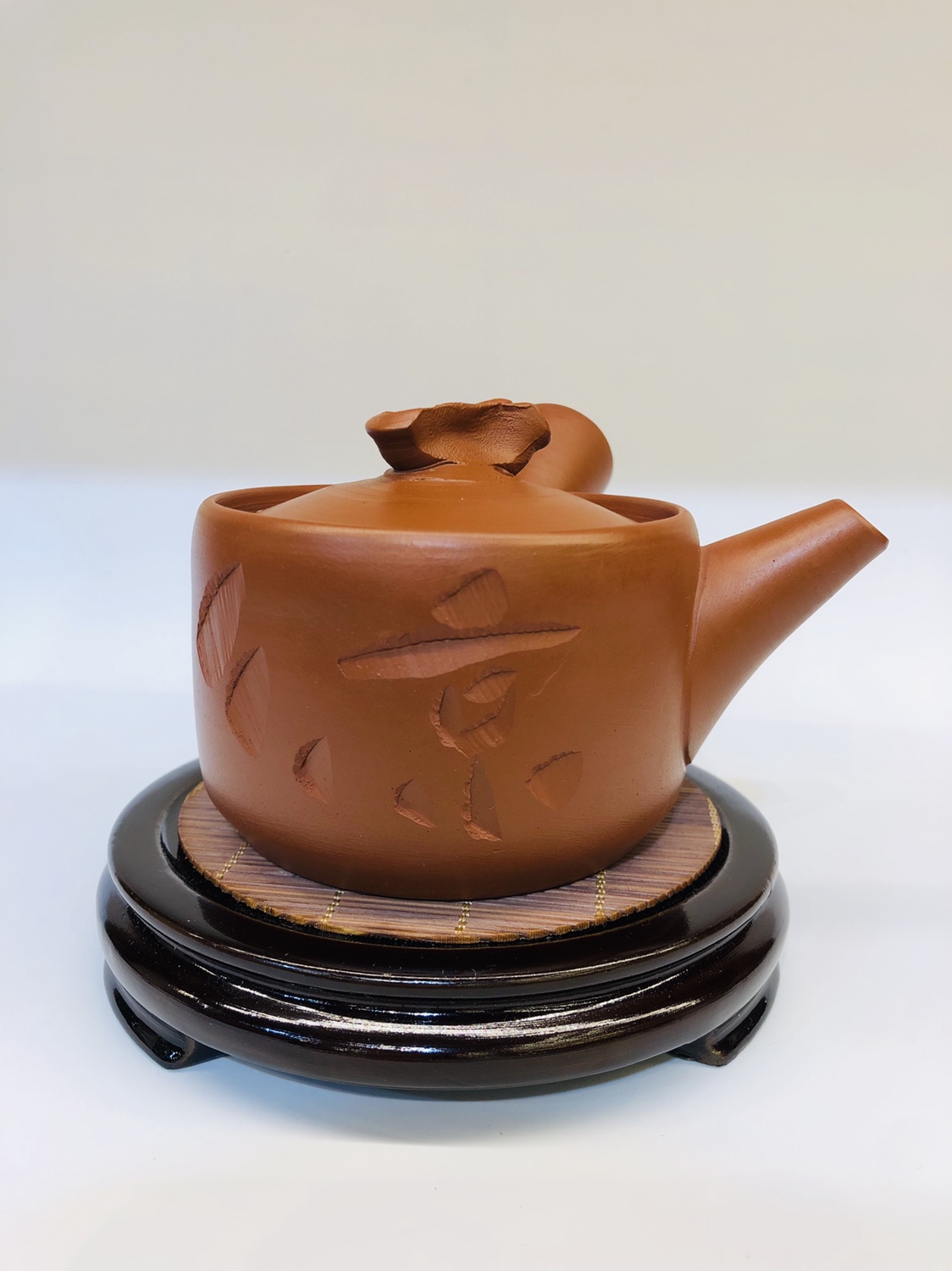 日本常滑烧老一辈 三仙时代之一 大名家 石仙 手捻灵芝摘 刻字 纯手工捻造 老朱泥料 泥料饱满油润细腻 细节图