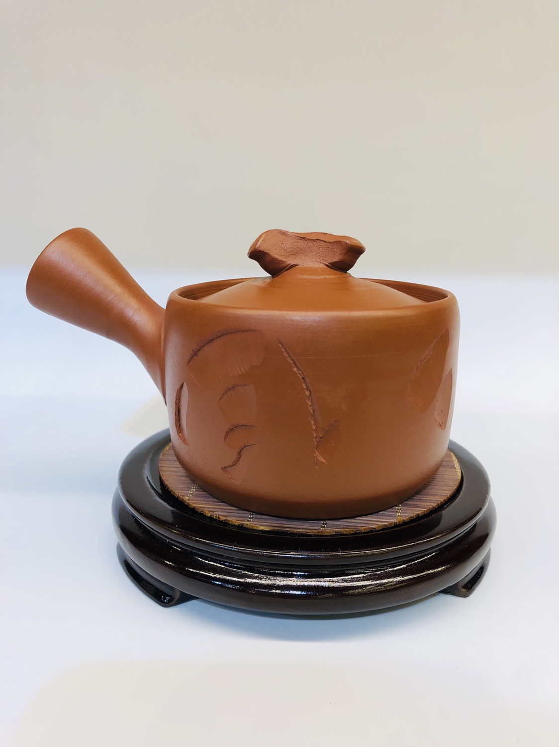 日本常滑烧老一辈 三仙时代之一 大名家 石仙 手捻灵芝摘 刻字 纯手工捻造 老朱泥料 泥料饱满油润细腻 产品图