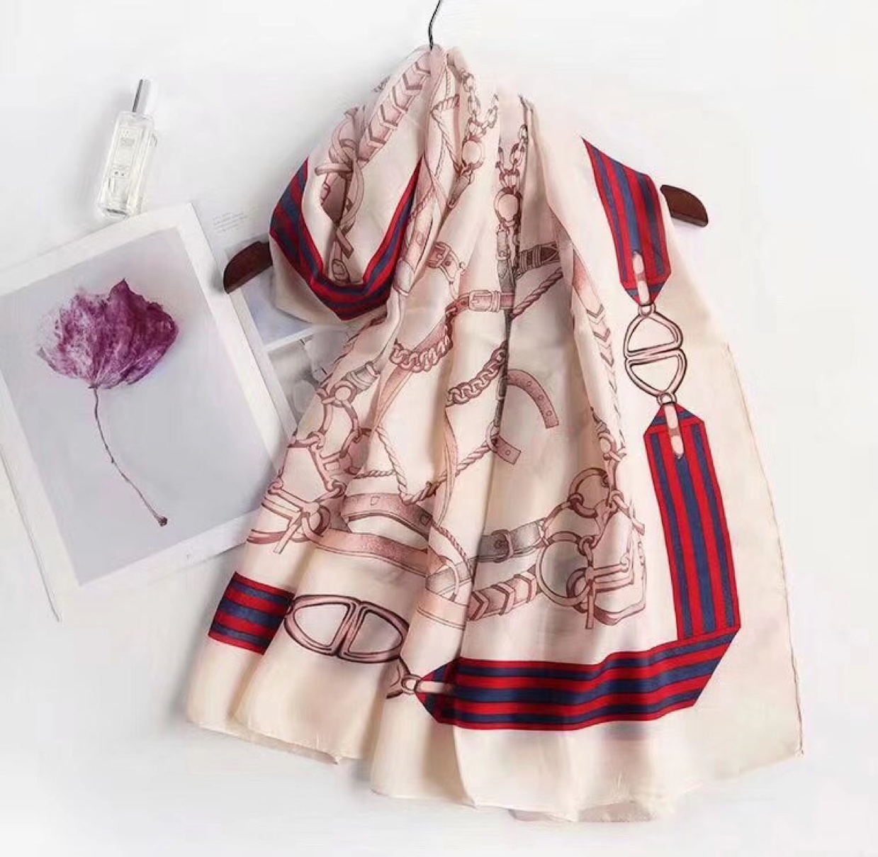 Rice white red scarf scarf shawl