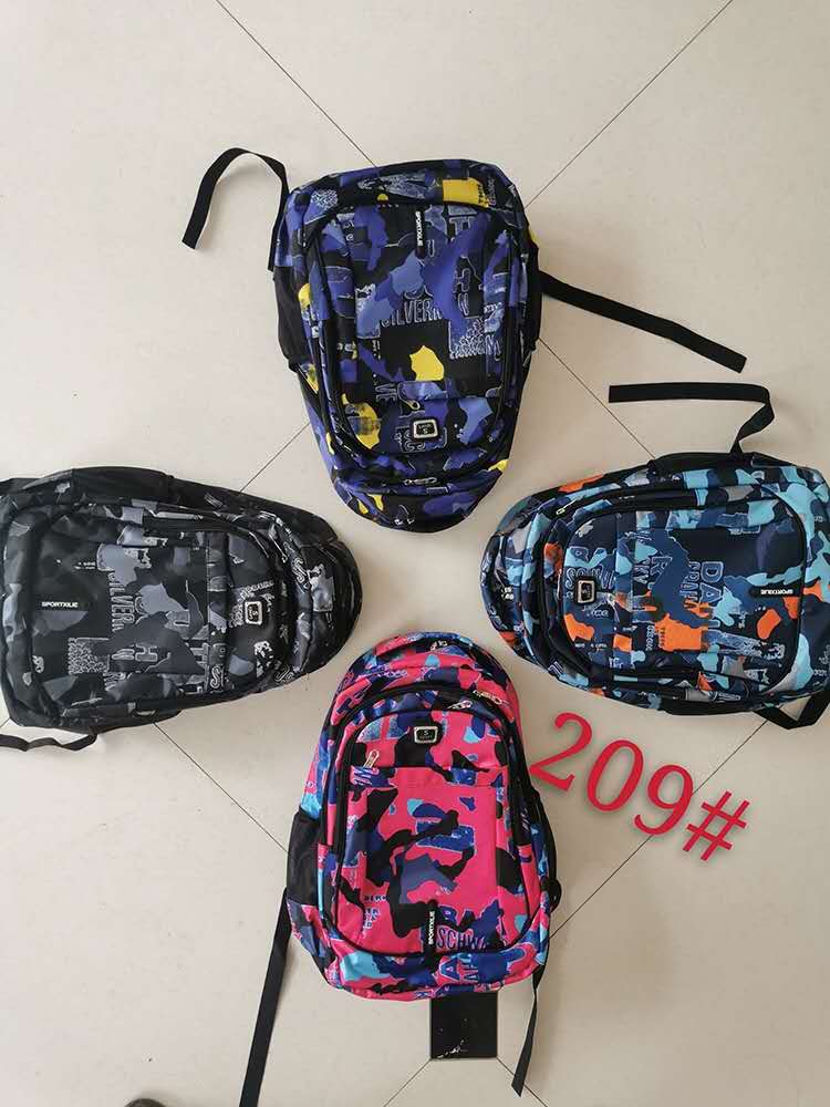 Custom-made backpacks, casual bags, camouflage bags and school bags in stock: 55-210209