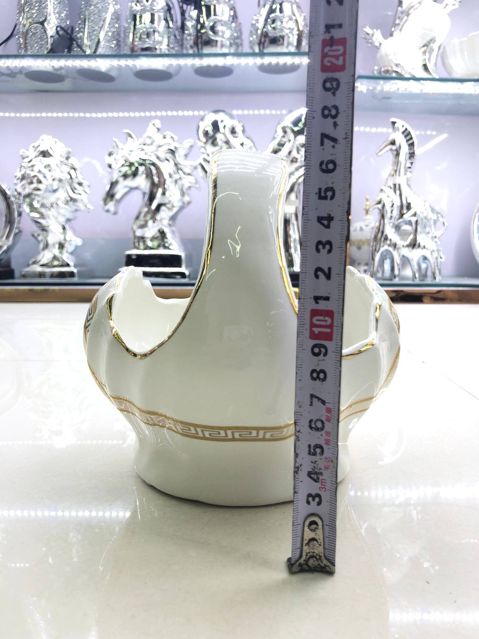 غرفة المعيشة العصرية مزخرفة بتركيب 1206. Specification image