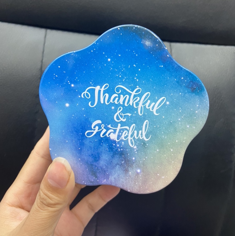 Tinplate plum iron box hairpin tie rope box candy box blue gradient