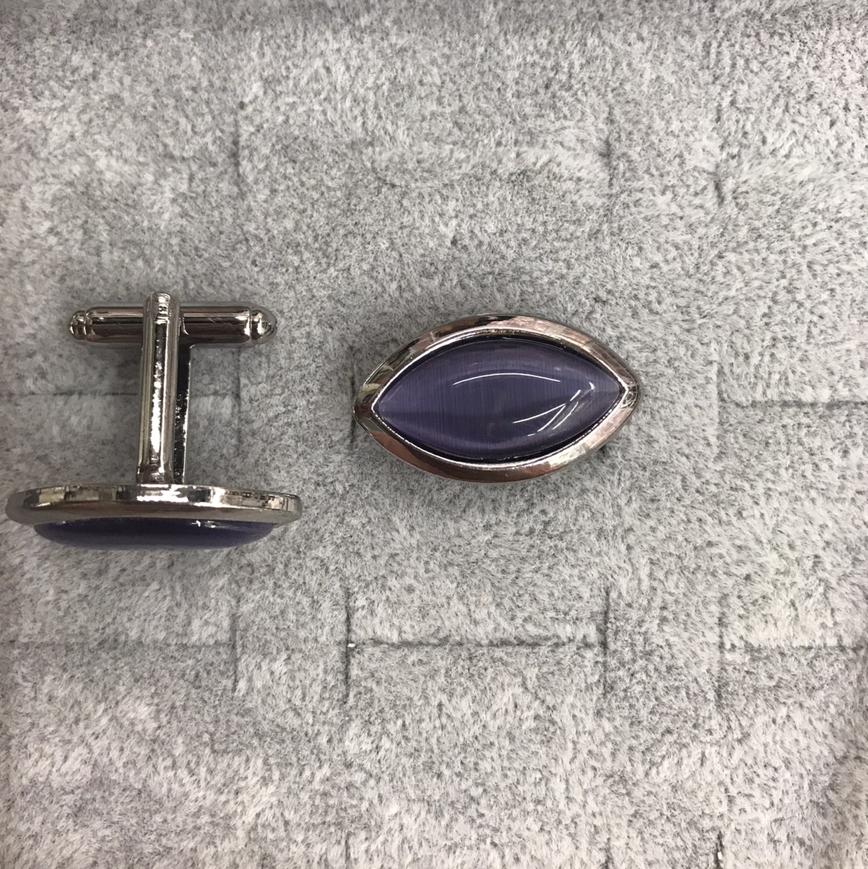 Cat's eye cufflinks