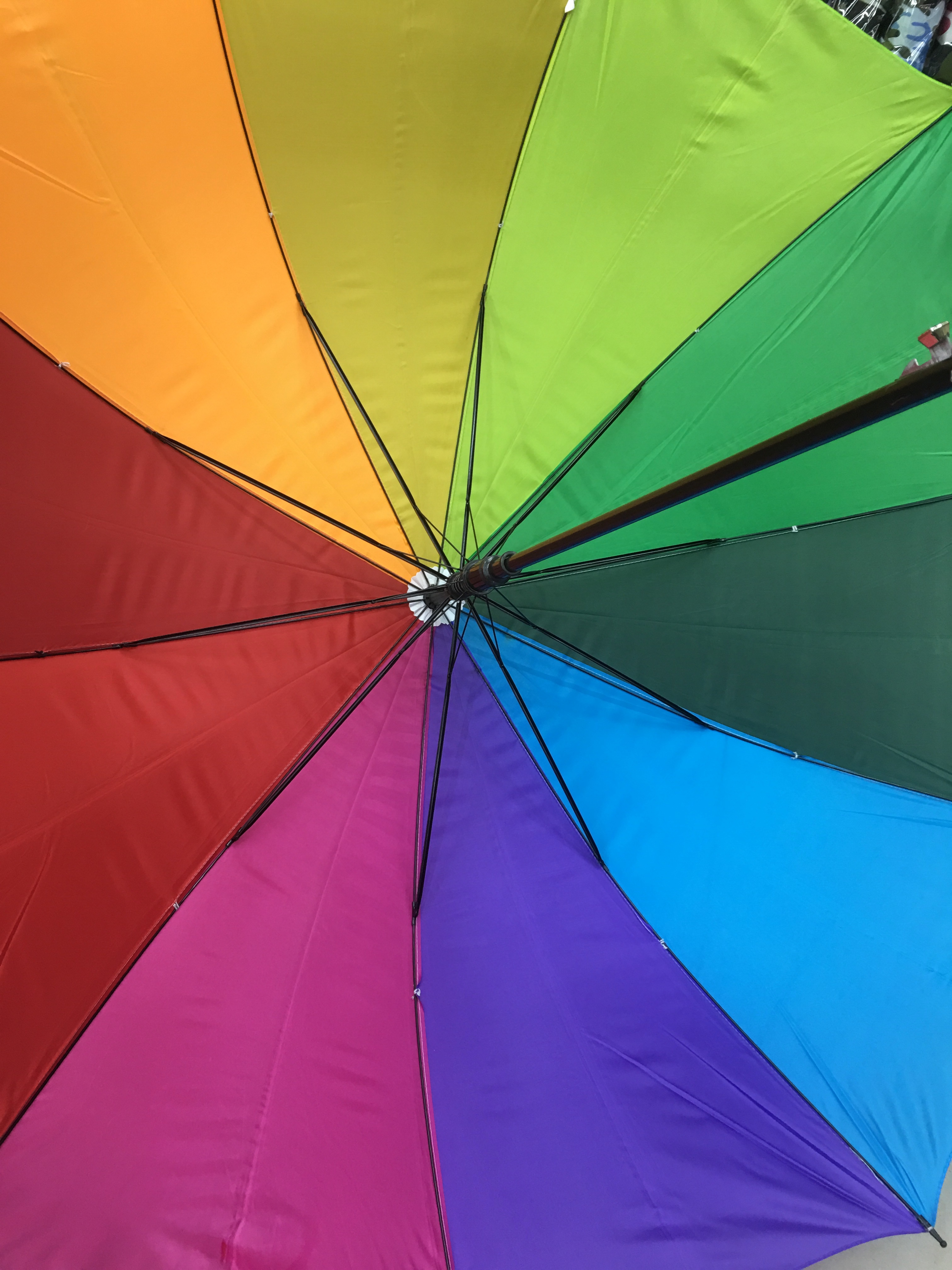 At 60 cm and 12k, a rainbow will bloom by itself when touched Application Scenario