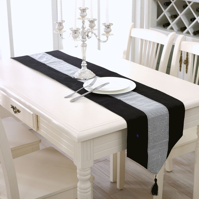 Table flag, coffee table cloth, dining table decoration, long strip cloth, European style, fashionable and grand, modern and simple, table mat, diamond-encrusted tablecloth, bed flag detail image 4