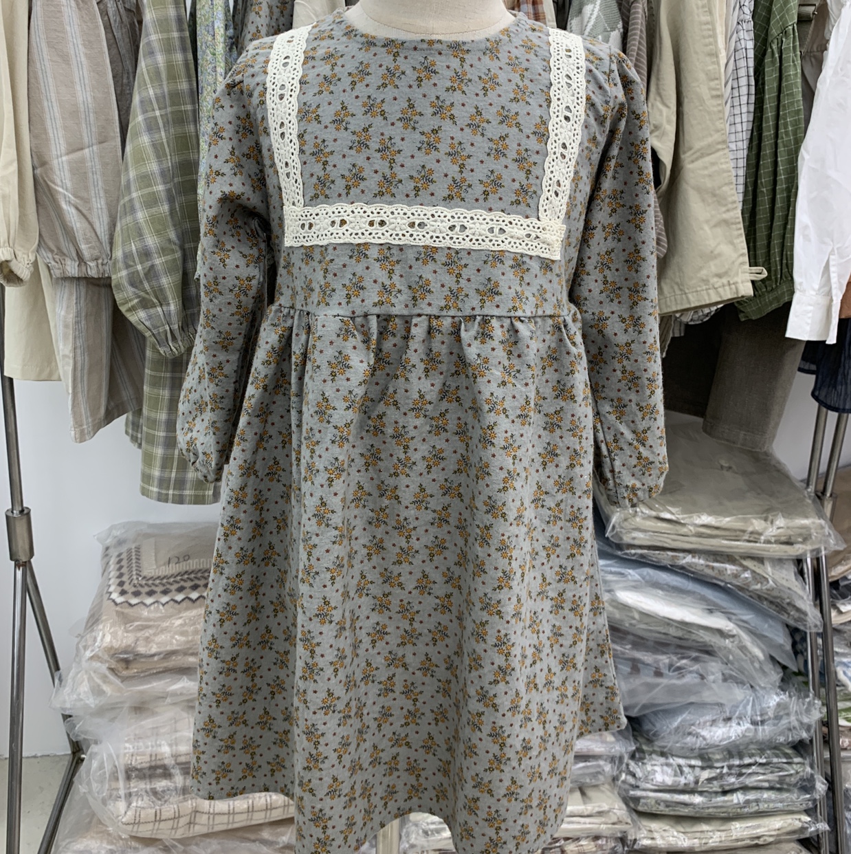 碎花棉麻连衣裙