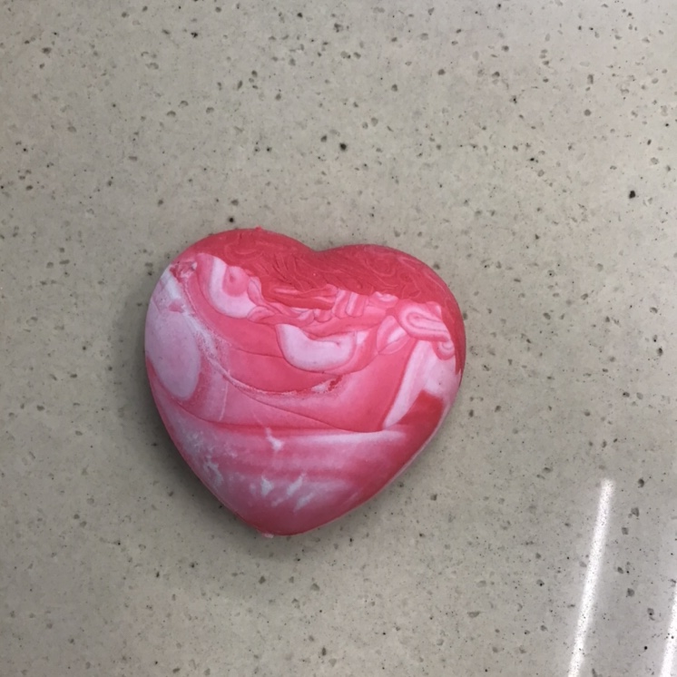 Heart-shaped eraser 1 thumbnail