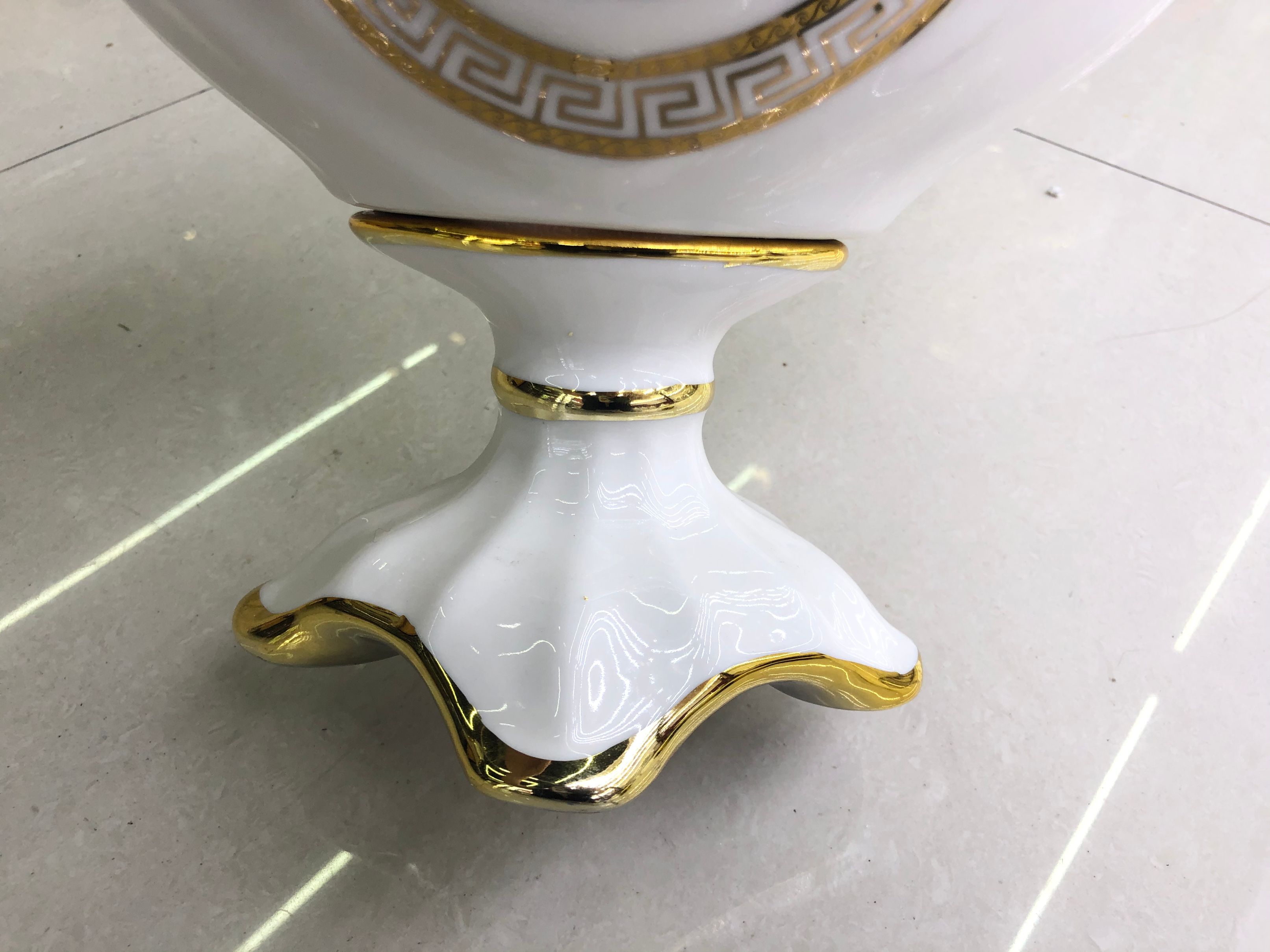 غرفة المعيشة العصرية مزخرفة بقرص فاكهة اوروبية مزخرفة بـ 1218 Specification image
