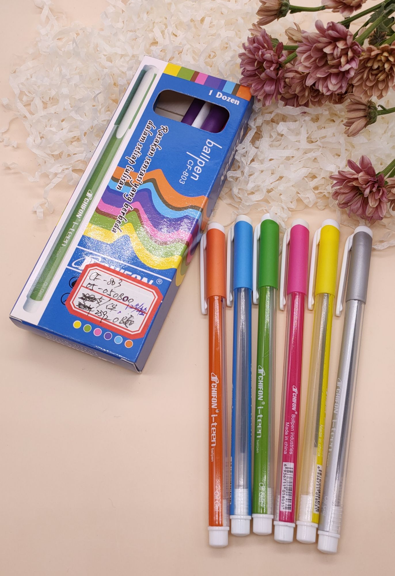 Office ballpoint pen smooth middle ink pen anti - leakage and anti - break color full figure