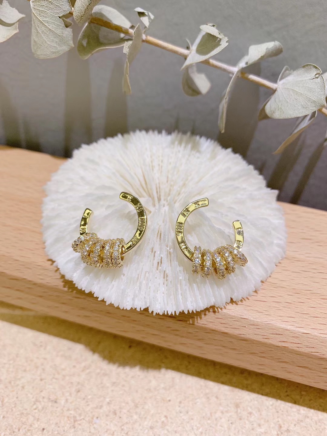 Bestseller stylish stud earrings, Berseria accessories, Berseria accessories, Berseria accessories Specification image