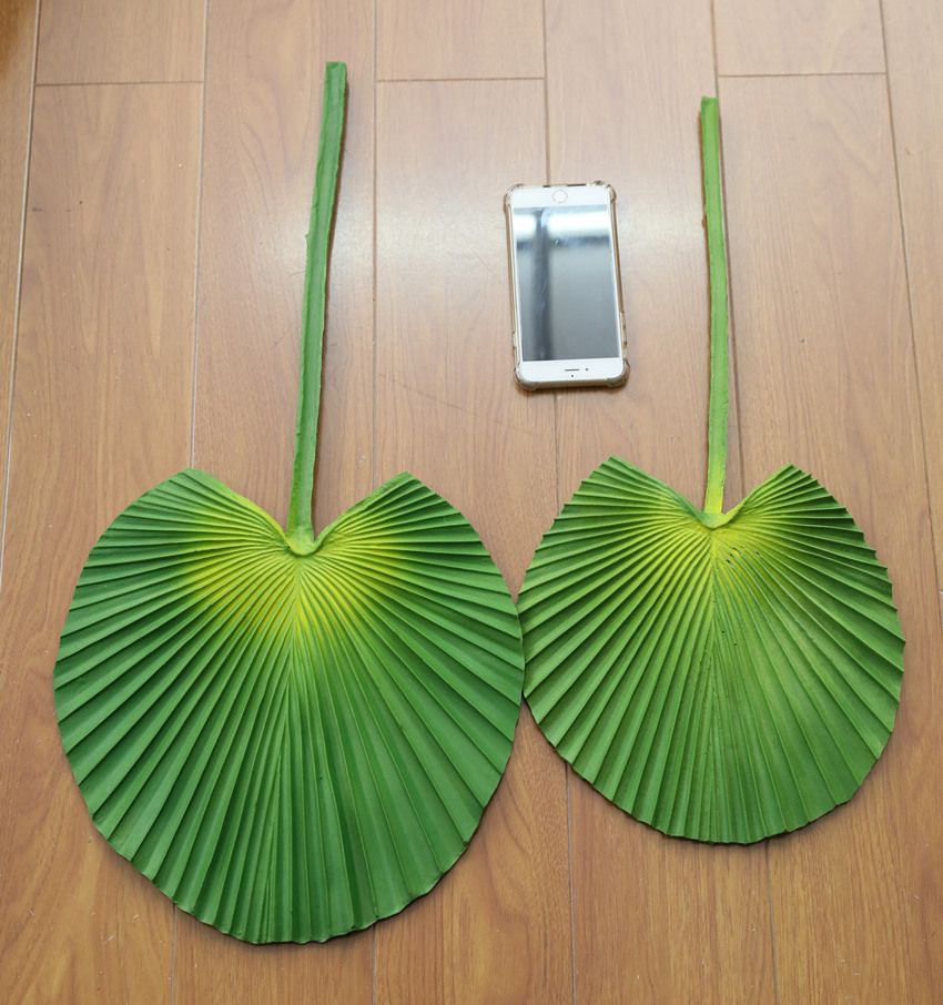 PU artificial flowers, banana leaves, palm leaves, artificial plants, flower arrangements, sunflower leaves, fan leaves, green large leaves, fashionable home decoration Application Scenario