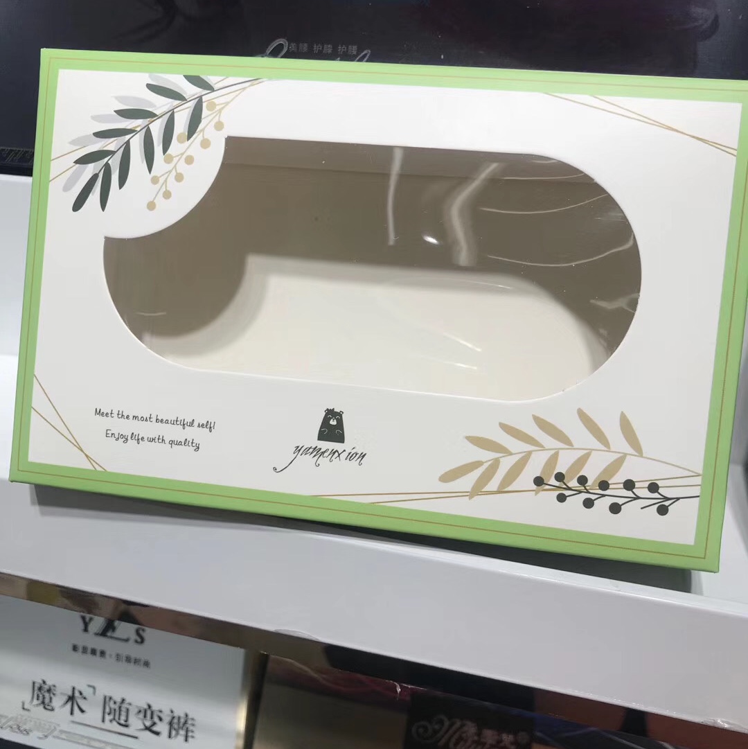 Panty box thumbnail