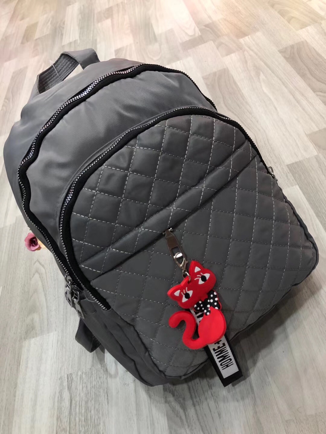 女包新款尼龙双肩包时尚纯色学生背包厂家直销休闲旅行双肩包白底实物图