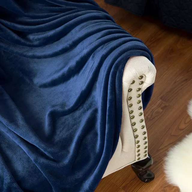 小毛毯办公室单人盖腿女夏季午休被子薄款珊瑚绒毯子空调午睡盖毯详情4