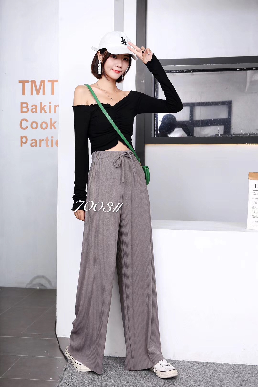 7003 wide-leg pants Item Picture