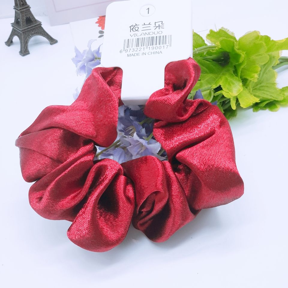 The new big circle iu the same big circle i South Korean simple ball hair rope headwear network red ins ponytail tie head rope Application Scenario
