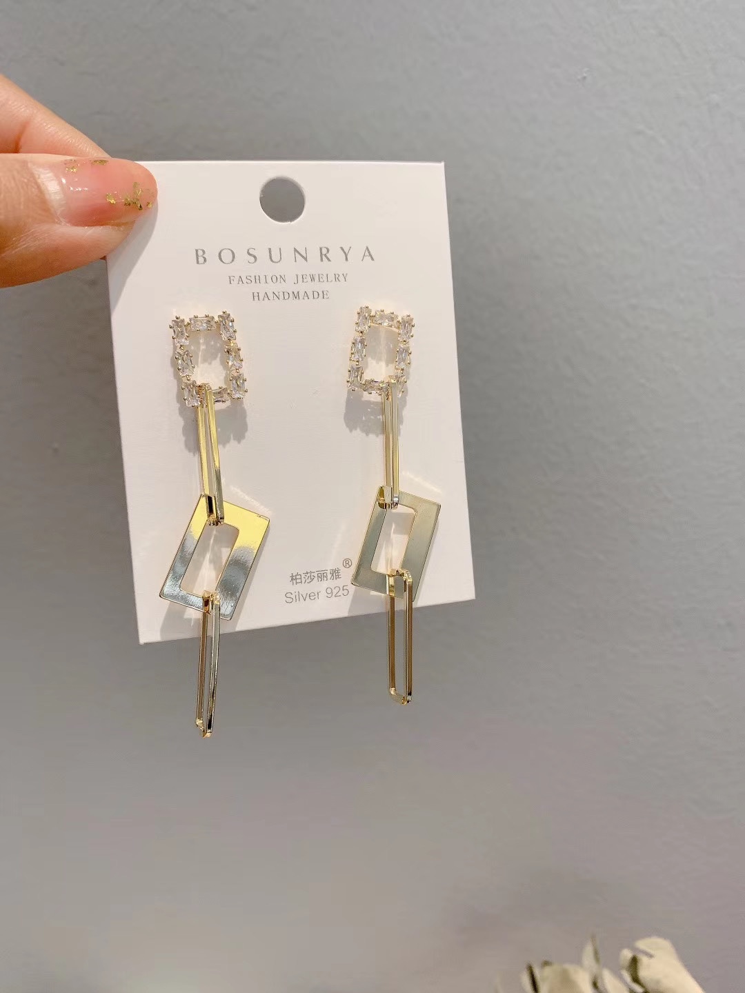 Korean-style trendy earrings details Picture