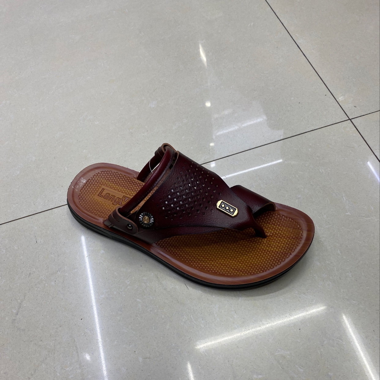 Pu slippers thumbnail