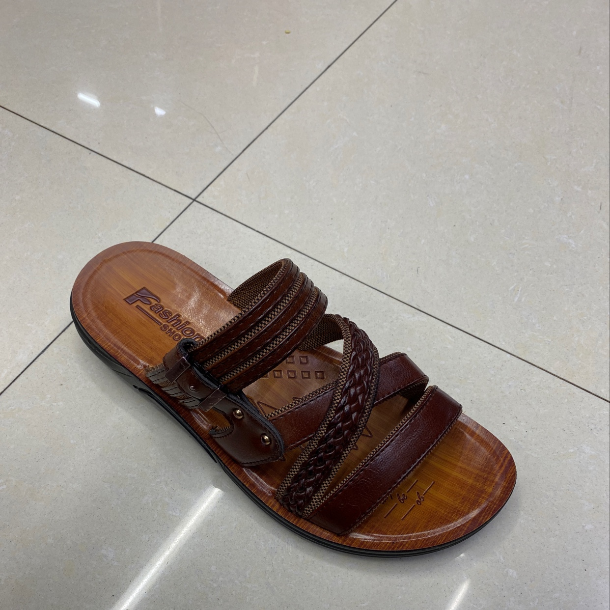 Men's Note details Picture