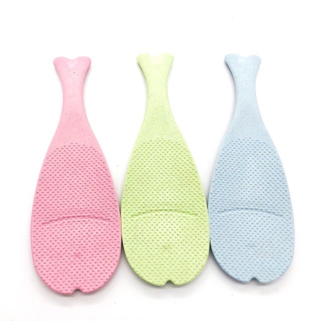 袋装麦香鱼型饭勺白底实物图