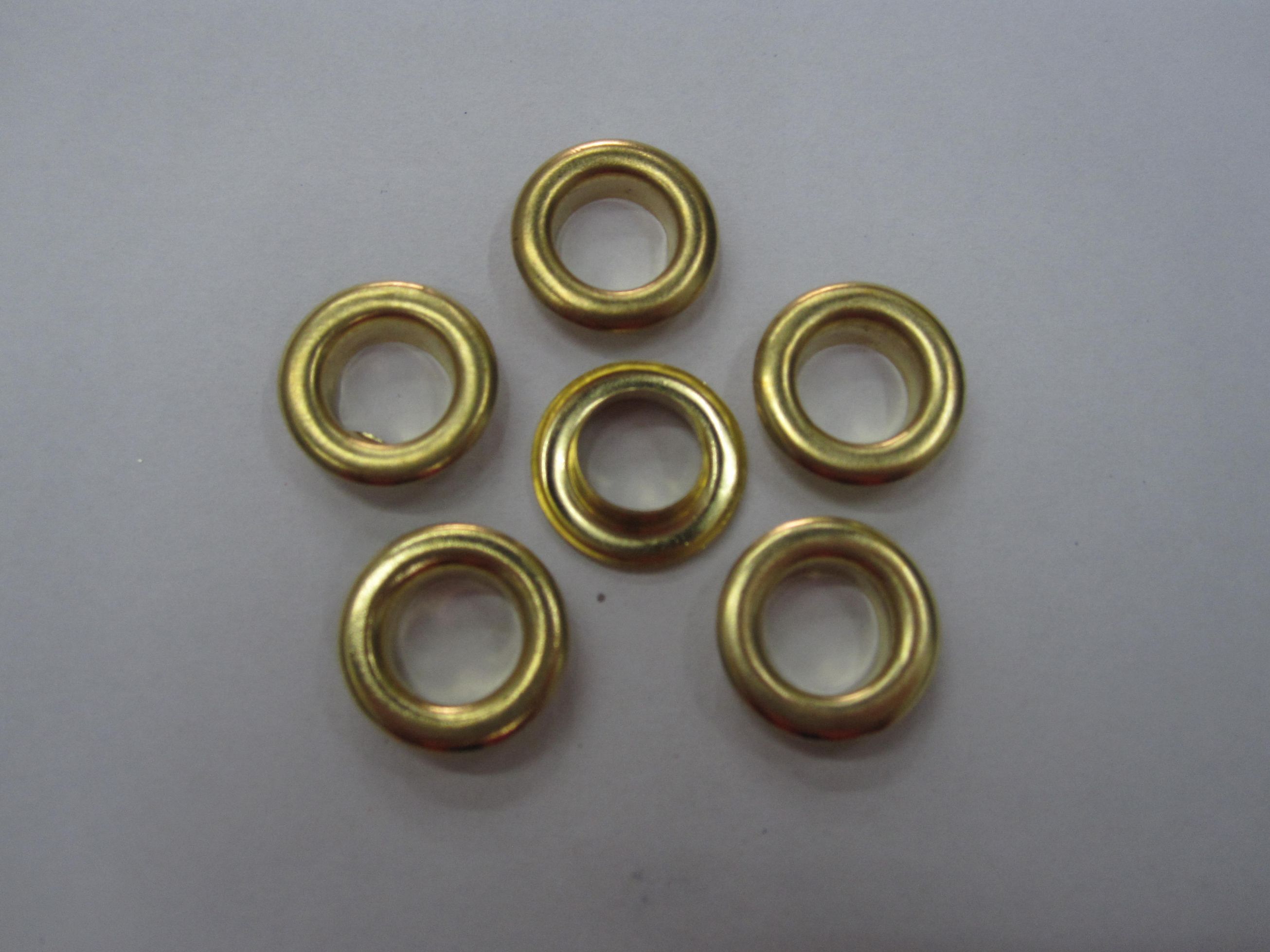 We offer a wide range of air holes, four-piece buttons, hat clips and shoe buttons in stock detail image 2